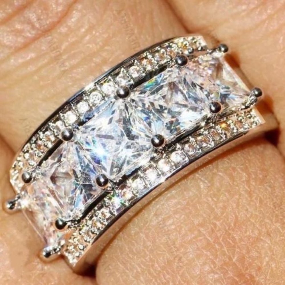 NEW 8.7 CT 925 SILVER DIAMOND ENGAGEMENT RING, CUTE RING, SHINY RING. - Picture 1 of 4